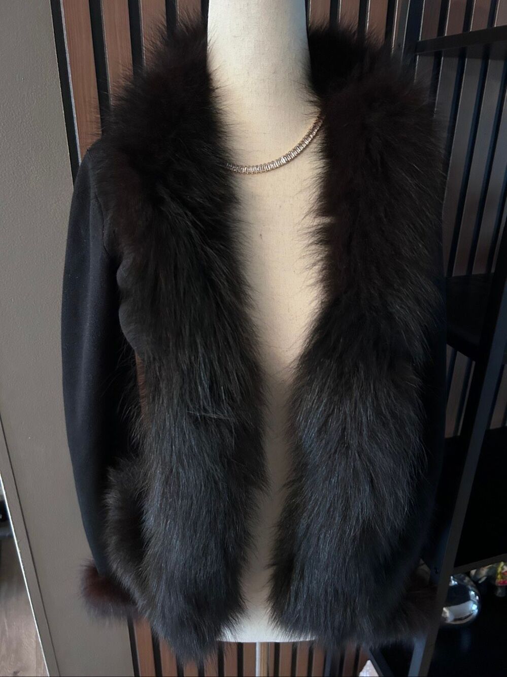 Nicole Miller black silk spun cardigan with fox fur trim size small RARE